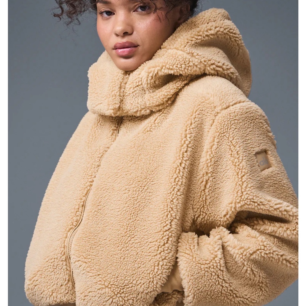 ALO Yoga Tan Teddy Jacket